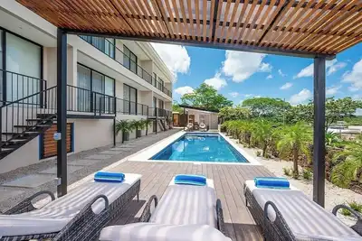 Image de Sunset & Relaxation at Maravilla Estates (Unit 5)