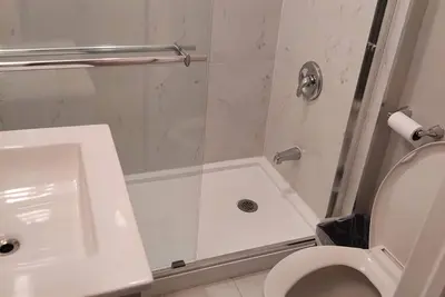 Image de Newly Renovated 1 Bdrm Guest Suite