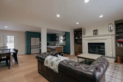 Image de Beautifully Renovated Family-Friendly Retreat on 5 Acres