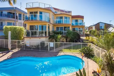 Image de Baywatch 3 - Best Location & A View!