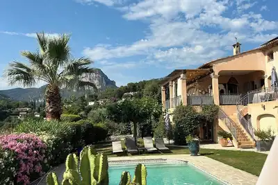 Image de Tres belle villa a Vence, vue panoramique au calme. 8 personnes