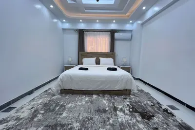 Image de Lovely 3br Apt - King Bed - with Ac & WiFi in New Cairo, 5th Settlement