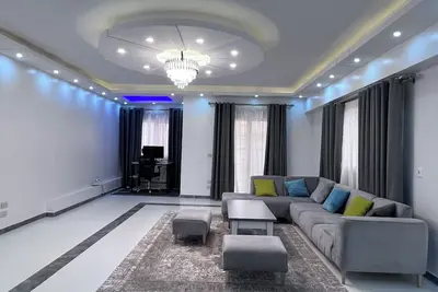 Image de Cozy 3br Apt - King Bed - with Ac & WiFi in New Cairo, 5th Settlement