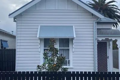 Image de 2 bdrm, family friendly, Comfy Cottage in walking distance to….