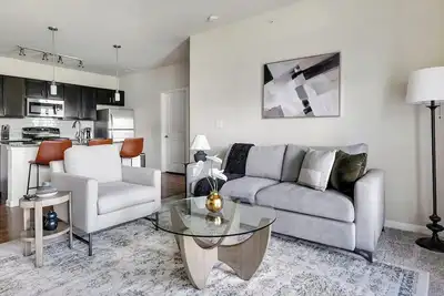 Image de Landing at Bridge at Southpark Meadows - 2 Bedr. . .