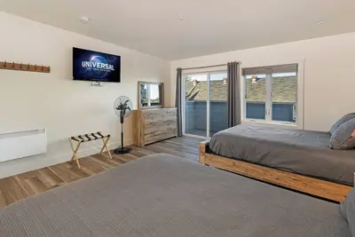 Image de Downtown Friday Harbor! Newly Built! Shogun Room