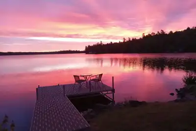 Image de Beautiful waterfront cottage with the conveniences of home in central Maine.