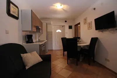 Image de Appartement de vacances avec air conditionné et à seulement 500 m de la mer