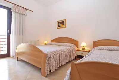 Image de Appartement de vacances avec jardin et barbecue