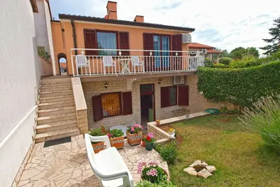 Image de Appartement de vacances avec terrasse et air conditionné