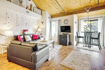 Image de Hike, Bike & Explore: Wintergreen Resort Condo