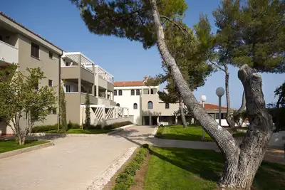 Image de appartement de vacances avec climatisation et la mer à proximité immédiate