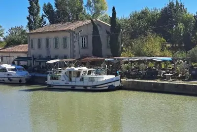 Image de Maison d’hôte à l’entrée du village, bordée d'une rivière. 20 mn de Carcassonne