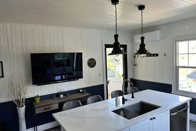 Image de Melancy waterfront cottage in Sainte-Agathe Nord (Ivry-sur-le-Lac).
