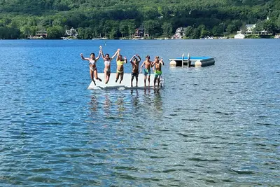 Image de New Listing—Cozy cottage in Moultonborough- walking distance to center harbor