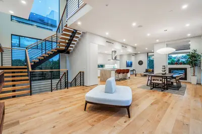 Image de Villa Stella by LuxJB🥇14 Guests | 8 beds | Best Location | Heated Pool | Gym