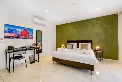 Image de Deluxe Double Room with side sea view - South Wind Guesthouse