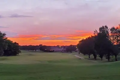 Image de Spacious Golf Retreat with Sunset Views