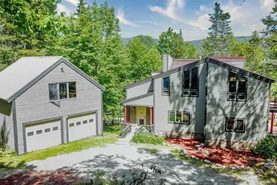 Image de 3 Bedroom Pet Friendly with Hot Tub Birch Beauty