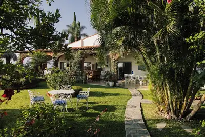 Image de Heavenly Hacienda Overlooking Lake Chapala, Chantepec
