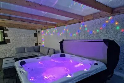 Image de Kildonan House village centre sleep 8 with hot tub