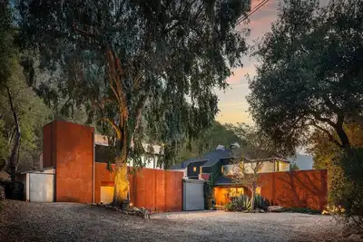 Image de Gorgeous 5-bedroom estate in Malibu Canyon with 2 private apartments, sleeps 13!