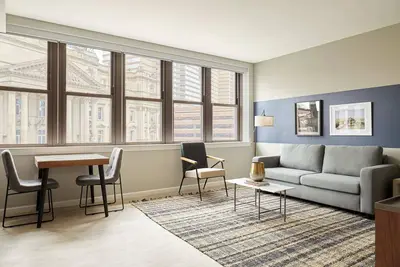 Image de #204 - Kasa Cadillac Square Detroit