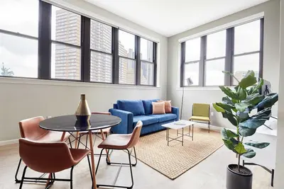 Image de #301 - Kasa Cadillac Square Detroit