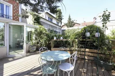 Image de Charmante Maison et Studio au coeur de Suresnes