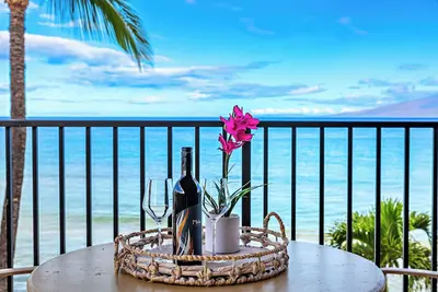 Image de Oceanfront stays to remember, one Lanai at a time