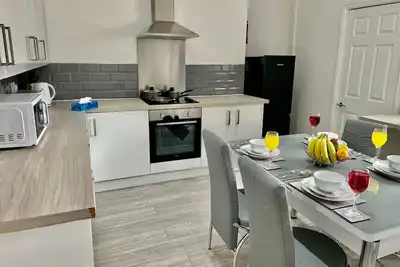 Image de Charming 3-bedroom house in marvelous Merthyr Tydfil