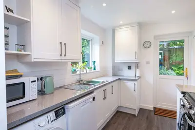 Image de Hawthorn View: Bristol Large House StayStaycations