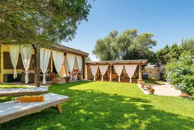 Image de Family Retreat Home by Propertize | vicino al mare
