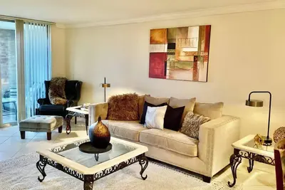 Image de Inner City Houston Med Center & Nrg Stadium 2/2 Spacious Condo