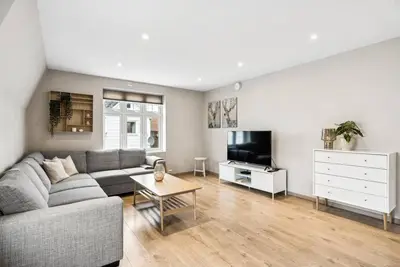 Image de Central Penthouse 3-bedroom apartment with dedicated office setup