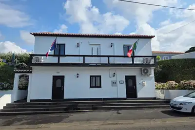 Image de Hydrangea Hill\nQuatro Ribeiras\n\n 3 bedroom house