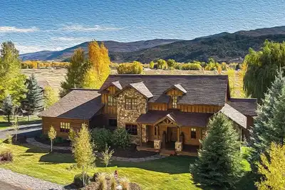 Image de Modern and Spacious 6-bedroom home on 4 acres in Carbondale. Spectacular views!