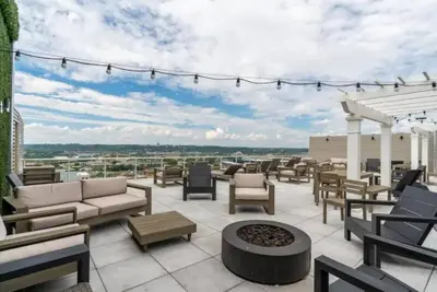 Cincy Studio, King Bed, Walk to Bengals & Reds, Near Otr & Tql, Free Parking