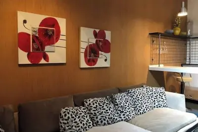 Image de Downtown Delight: 2br Cozy Haven