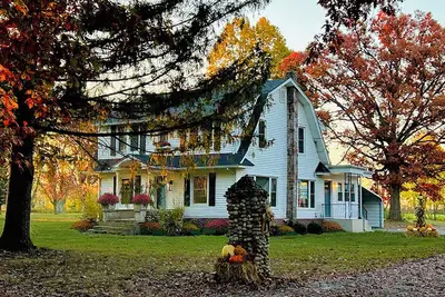 Image de Historic Delavan Lake Farmhouse. Walk to Beach/Boat Launch. Mins to Lake Geneva!