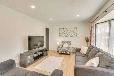 Image de Spacious Omaha Home w\/ Patio & Yard, Pets Welcome!