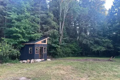 Image de Enchanting Cabin In The Woods