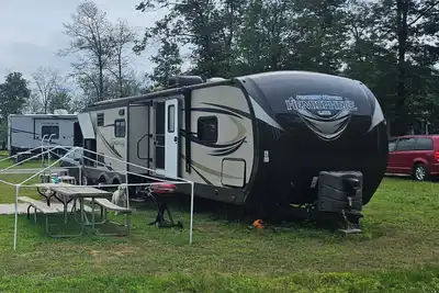 Image de For 6 people Castle R Lake 30 min to Dells Bbq & boat fishing guide available.