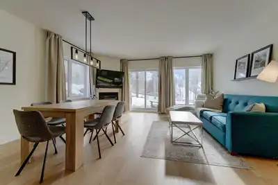 Image de E104-Condo ski in ski out /vélo in vélo out