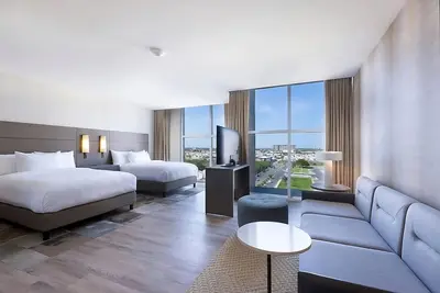 Roomy Stay l Residence Inn l 2 Studio Queens Near Shopping & Dining