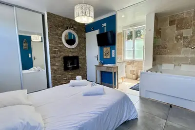 Image de Terre & Merveilles 1, maison de campagne avec 2  jacuzzi pour 4 personnes