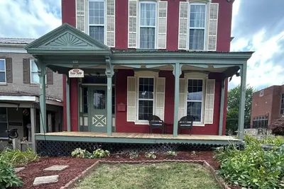 Image de Charming 3-bedroom house with WiFi and Ac in Hannibal