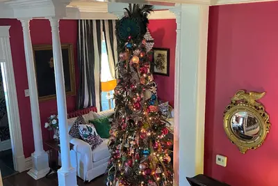 Image de Designer Decorated Estate in Historic Downtown Lewisburg, West Virginia