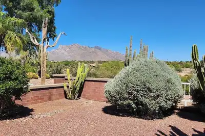 Image de Dog-friendly 3-bedroom unit near Tucson National Golf Course