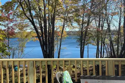 Image de Beautiful year round home located on McGrath Pond
